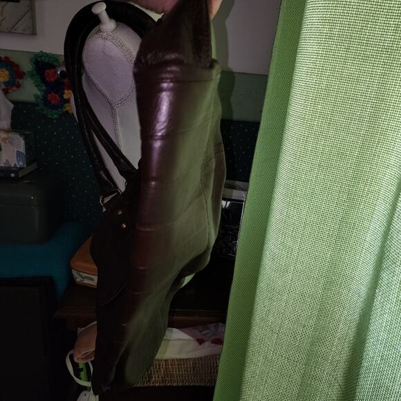 AUTHENTIC LEATHER EUC 100% LEATHER SHOULDER BAG - Picture 3 of 8